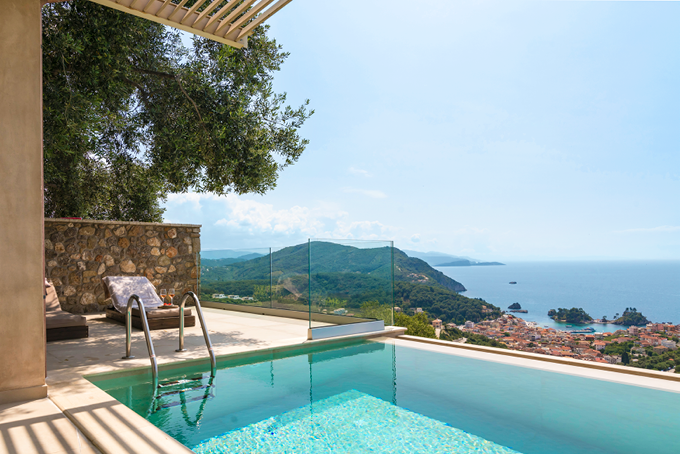 last-minute-destination