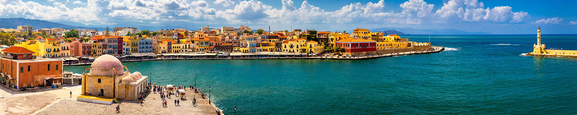 Kleurrijke huizen aan het water van Chania, Kreta